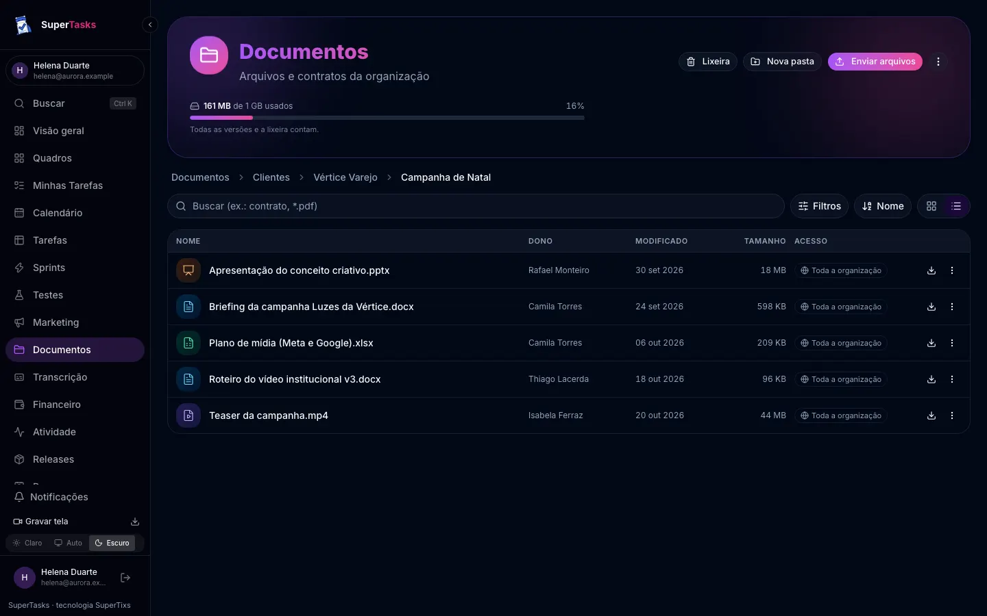 Tela de Documentos do SuperTasks com pastas, arquivos e miniaturas